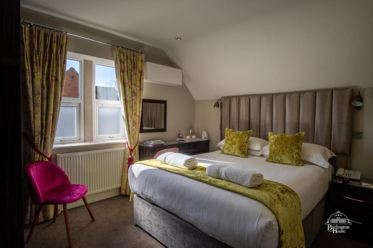 Burlington House Boutique Bed and Breakfast Oxford Exteriör bild A bedroom at the hotel