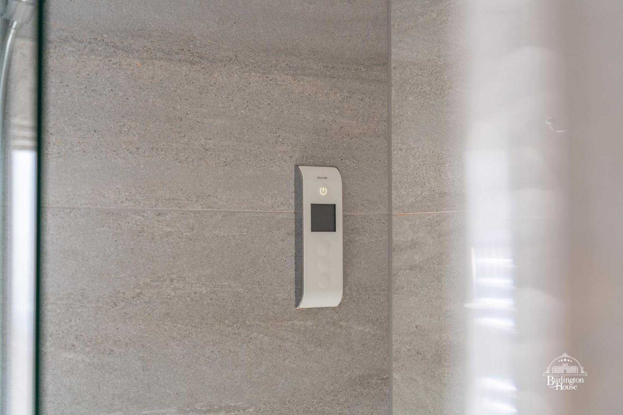 Burlington House Boutique Bed and Breakfast Oxford Rum bild A fingerprint sensor