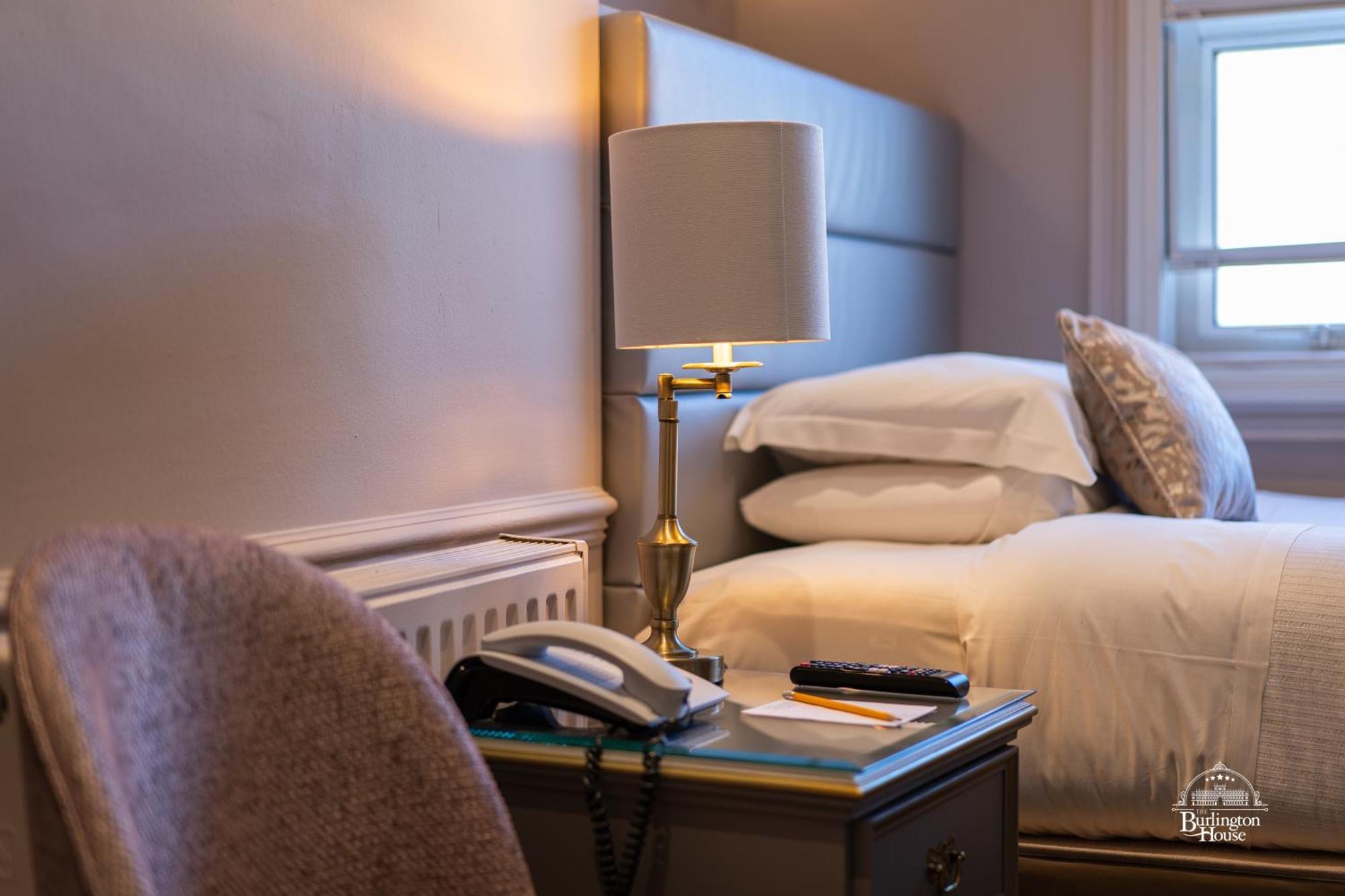 Burlington House Boutique Bed and Breakfast Oxford Rum bild A guest room at the hotel