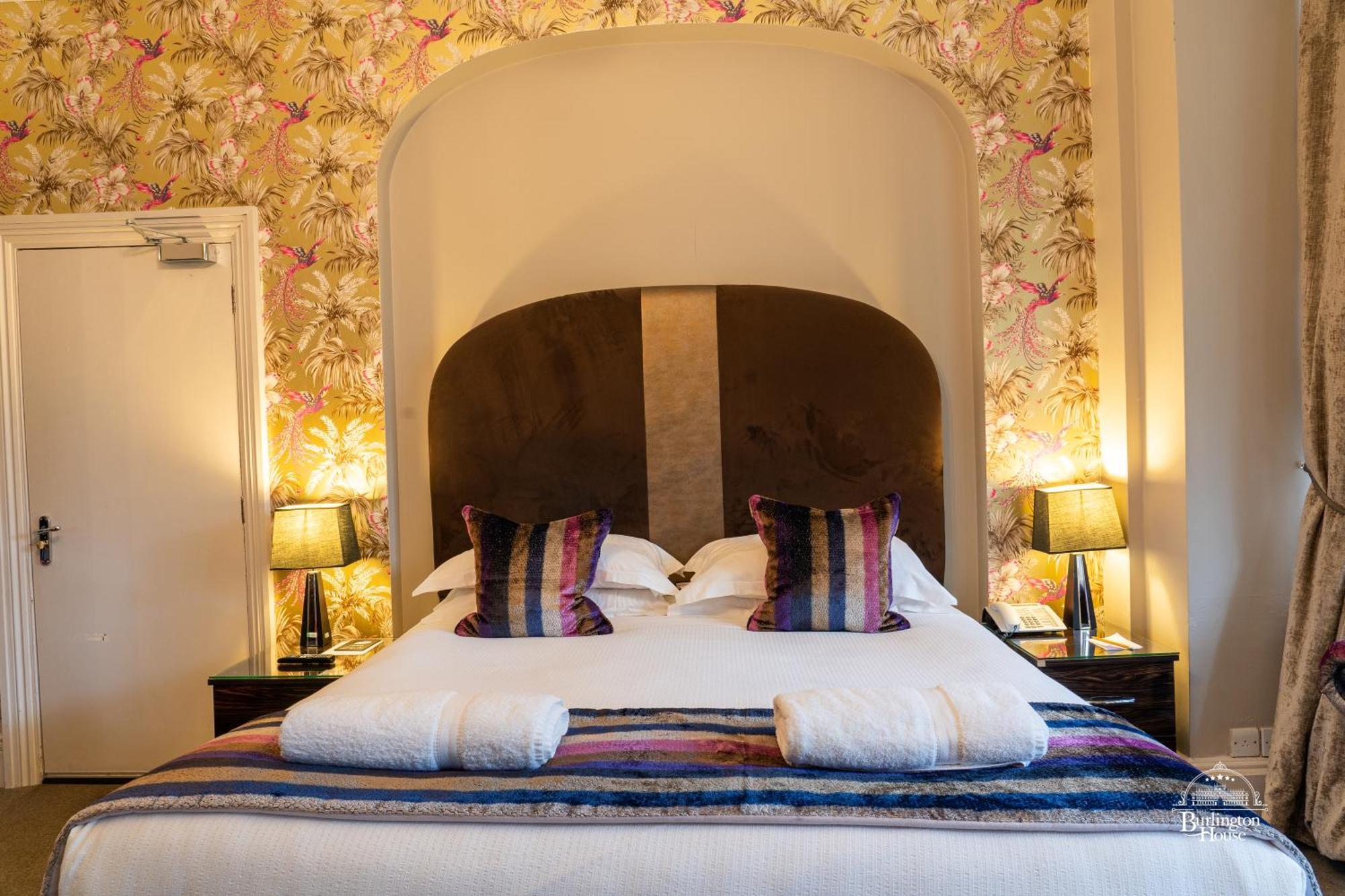 Burlington House Boutique Bed and Breakfast Oxford Rum bild A bedroom at the hotel